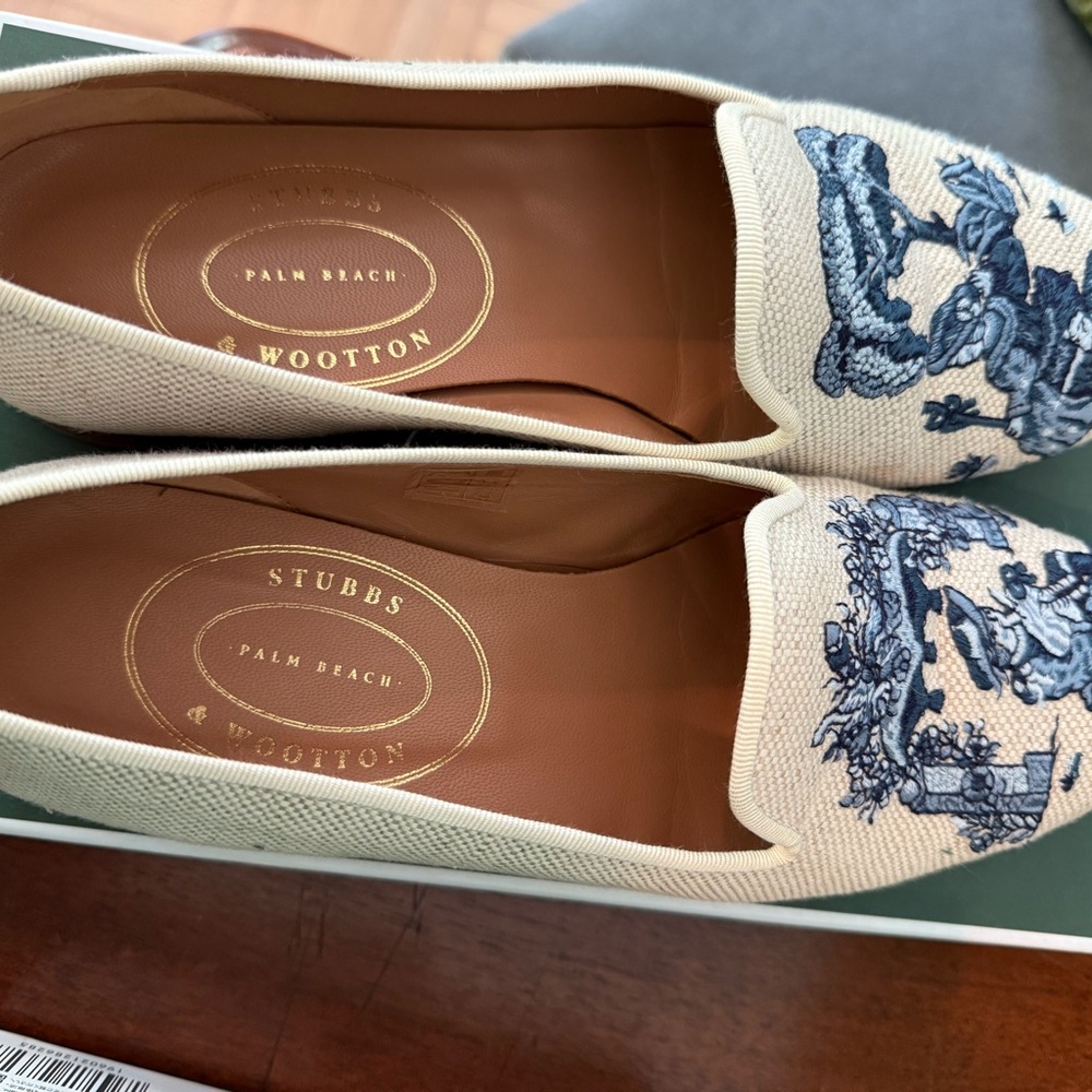 Beautiful Stubbs & Wootten Vence flax blue/white slip on, great used condition!